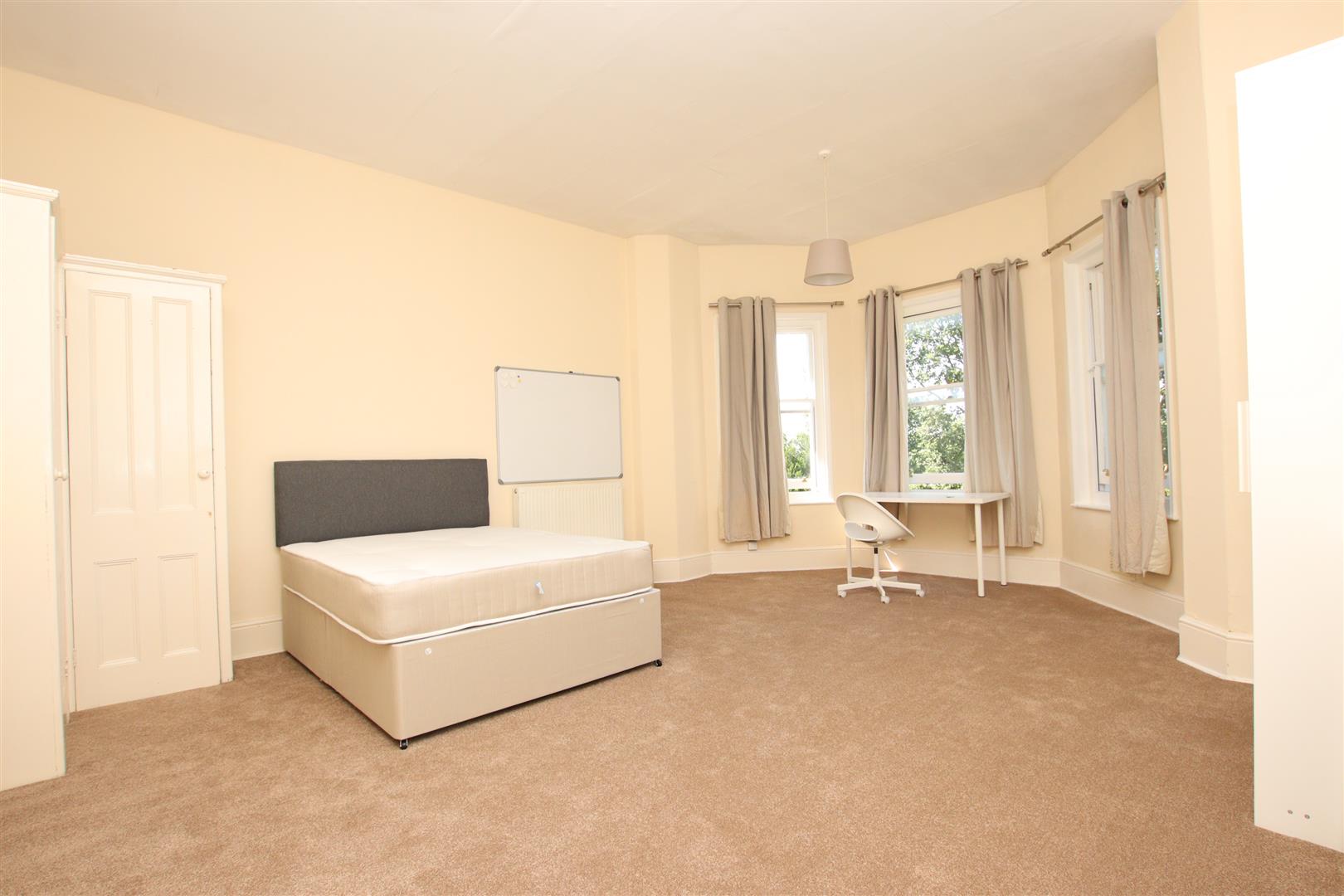 Hillstead House, Weston Park East, Bath, BA1